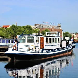 Úszó hotel Passengership Avanti Amszterdam
